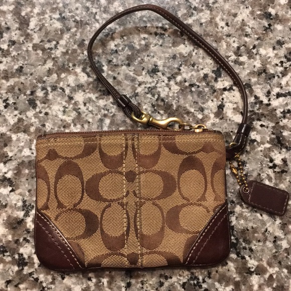Coach Wristlet - Picture 2 of 7